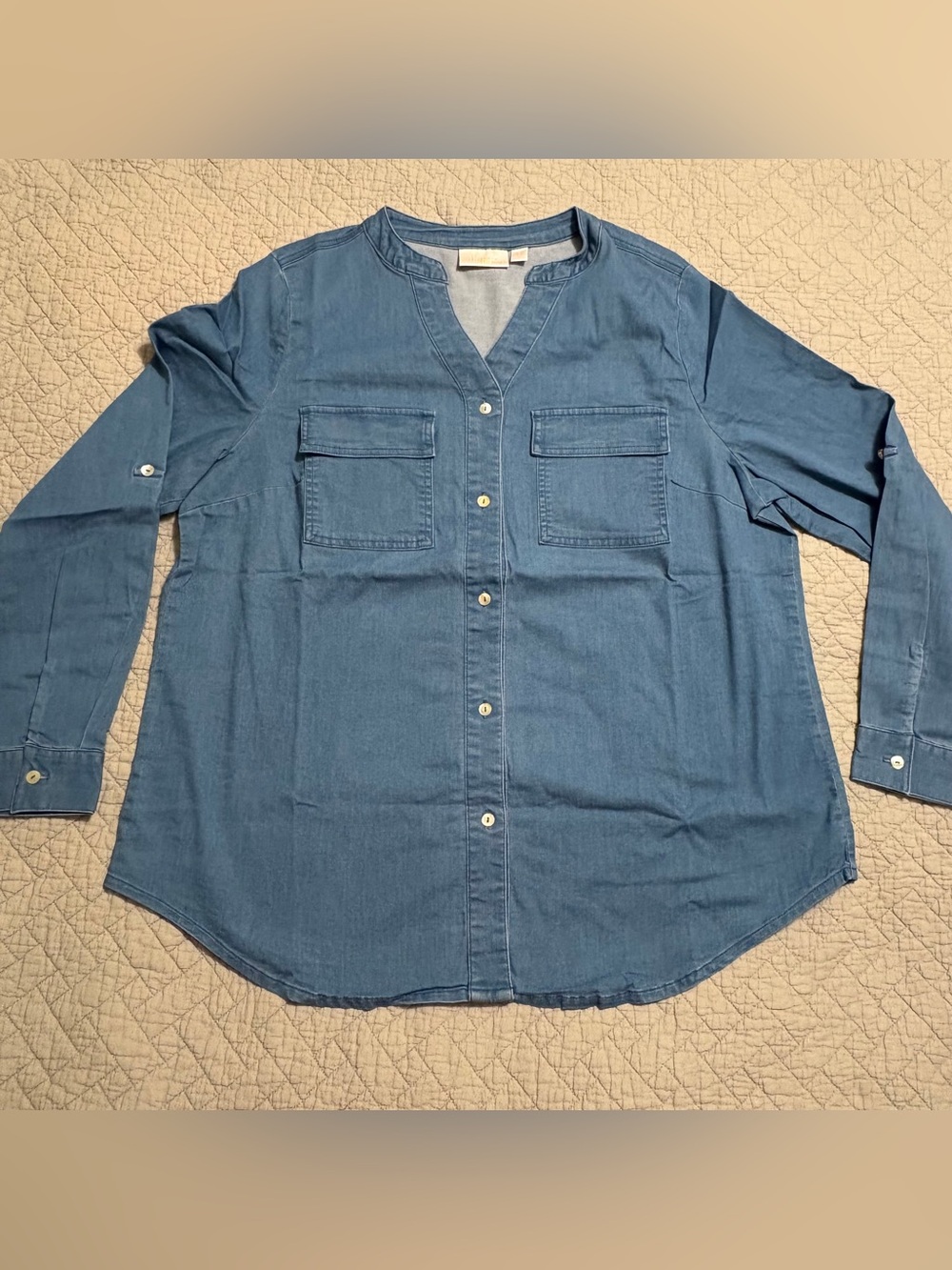 Belle by Kim Gravel Women's Top Sz L Button Front Utility Blouse Blue A471026